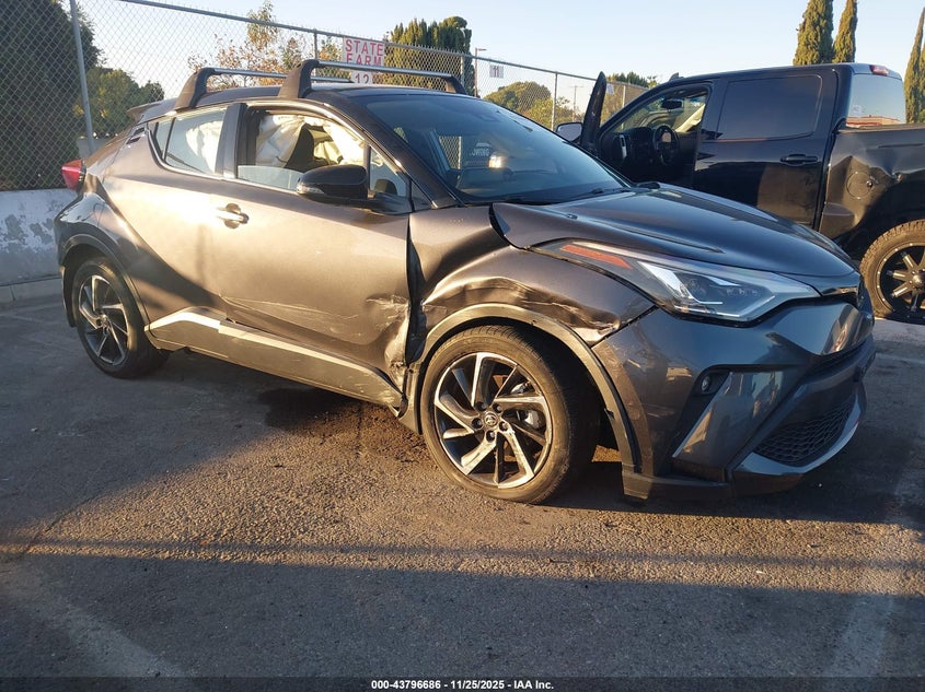 TOYOTA C-HR LIMITED
