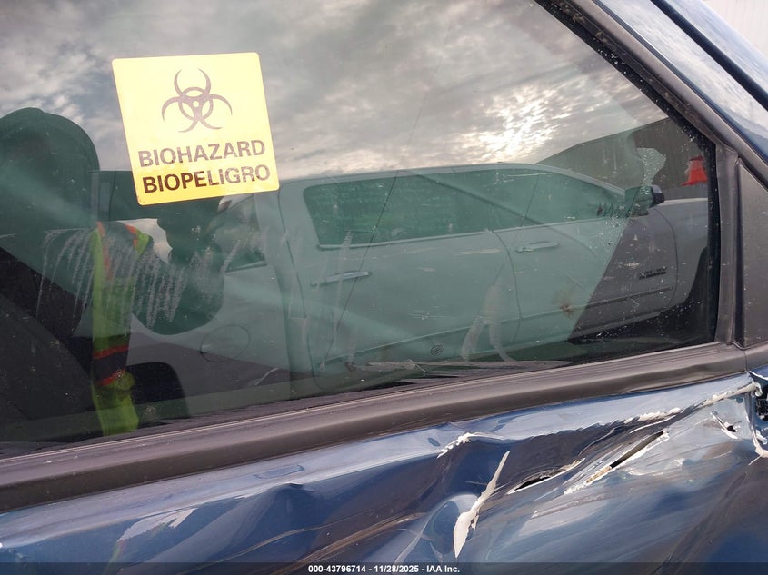 2024 Chevrolet Silverado 1500 4Wd Short Bed Rst VIN: 1GCUDEE81RZ227594 Lot: 43796714