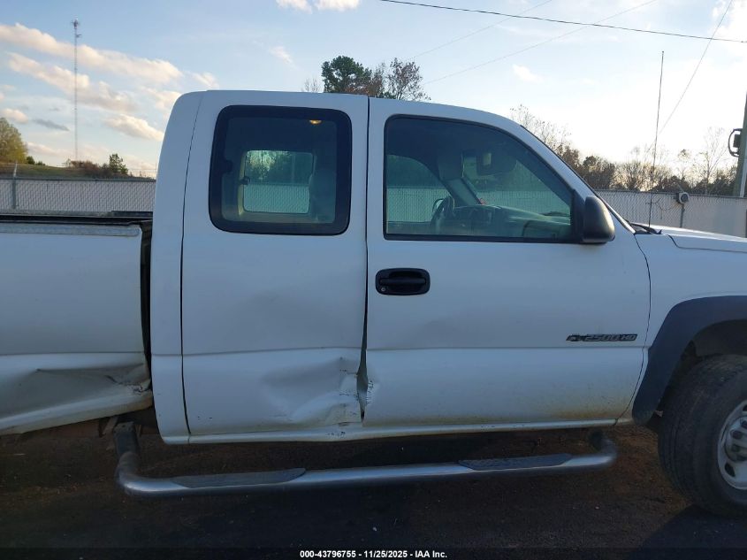 2004 Chevrolet Silverado 2500Hd Work Truck VIN: 1GCHC29U44E228815 Lot: 43796755