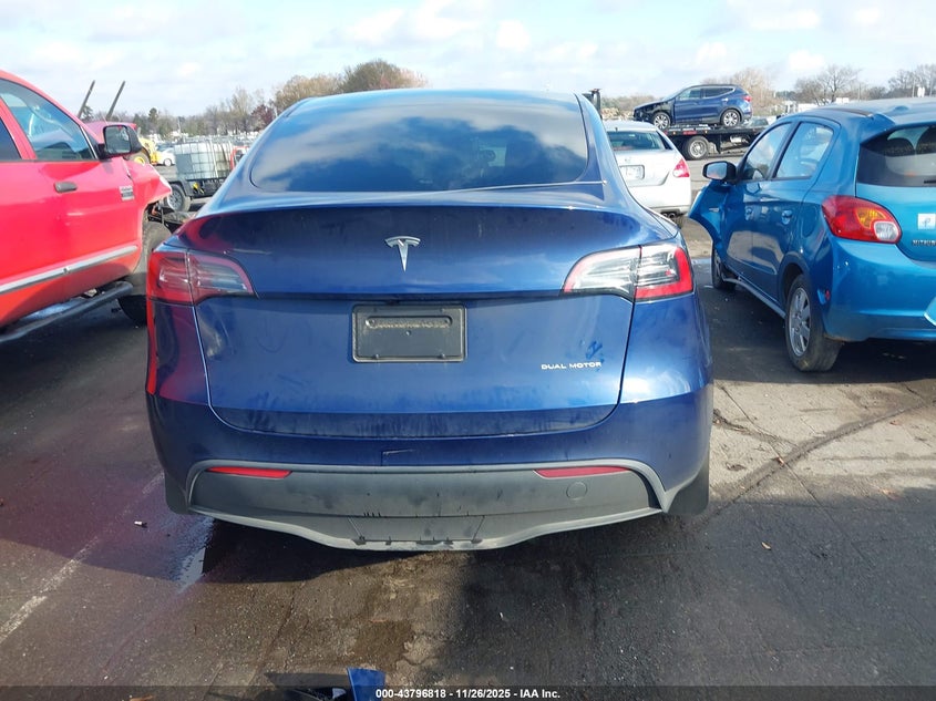 2023 Tesla Model Y Awd/Long Range Dual Motor All-Wheel Drive VIN: 7SAYGDEE1PA142167 Lot: 43796818