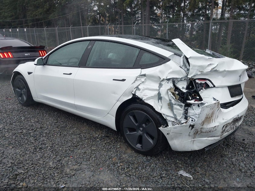 2022 Tesla Model 3 Long Range Dual Motor All-Wheel Drive VIN: 5YJ3E1EB5NF317960 Lot: 43796821