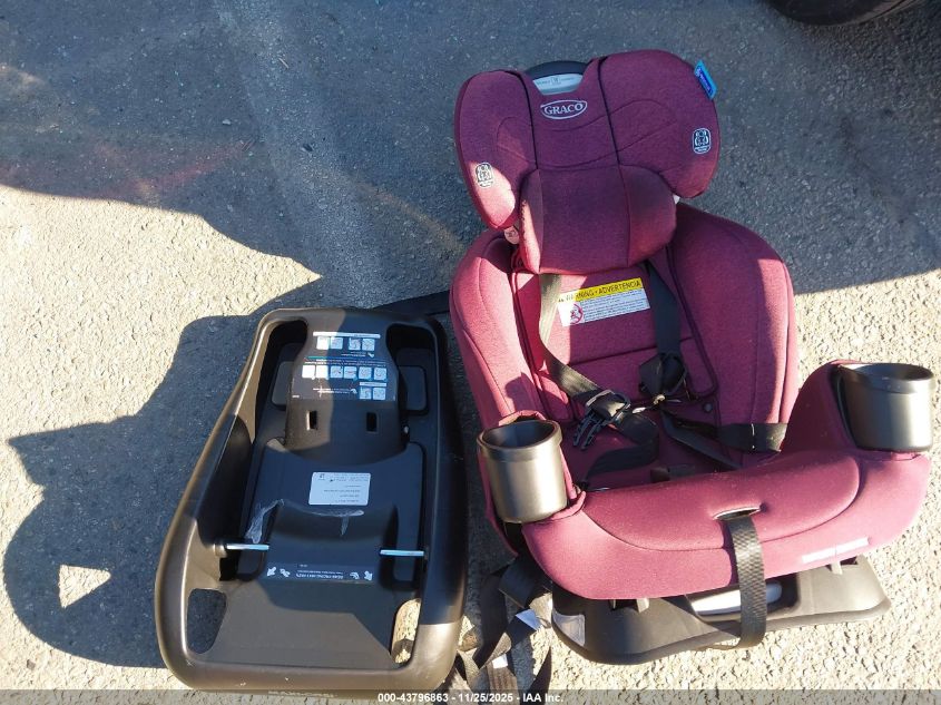 2022 Tesla Model Y Performance Dual Motor All-Wheel Drive VIN: 7SAYGDEF1NF383641 Lot: 43796863