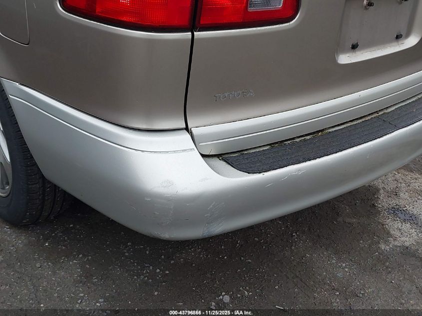 2000 Toyota Sienna Xle VIN: 4T3ZF13C0YU304373 Lot: 43796866