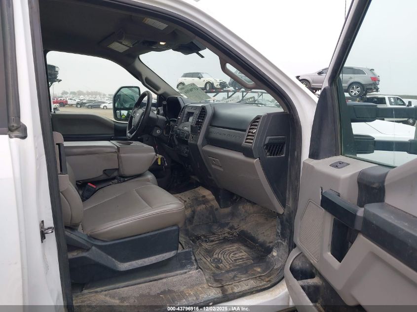 2021 Ford F-450 Chassis Xl VIN: 1FD0X4GT1MEC43677 Lot: 43796916