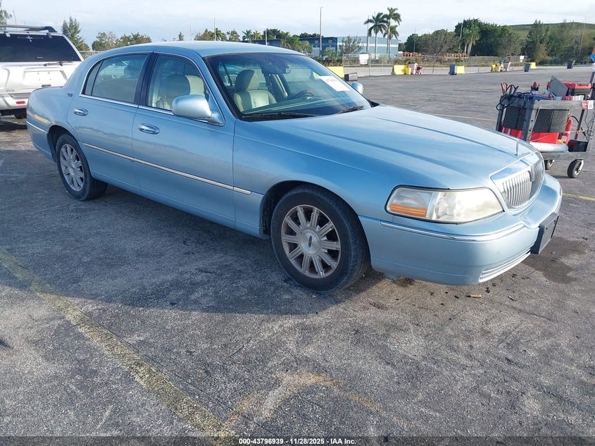 2LNHM82V29X636962 2009 Lincoln Town Car Signature Limited auction photo 1