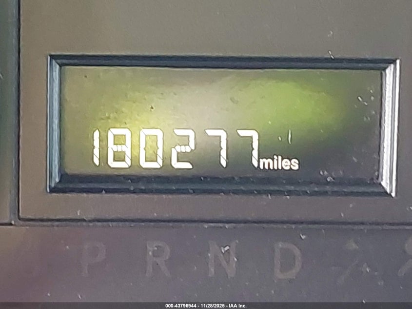 2017 Dodge Grand Caravan Sxt VIN: 2C4RDGCG8HR765729 Lot: 43796944