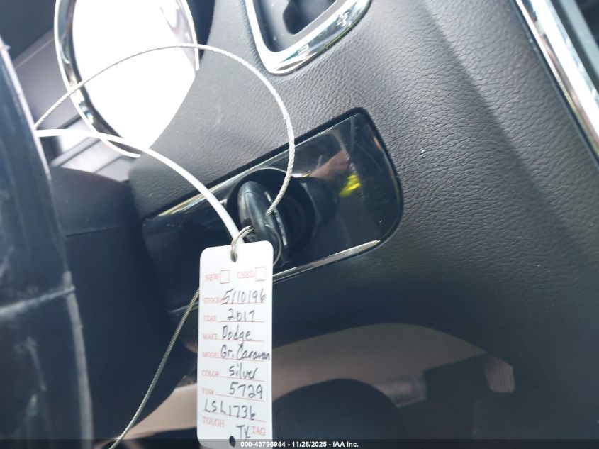 2017 Dodge Grand Caravan Sxt VIN: 2C4RDGCG8HR765729 Lot: 43796944