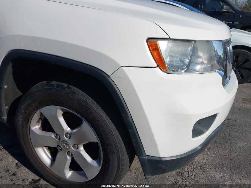 2012 Jeep Grand Cherokee Laredo VIN: 1C4RJEAGXCC176893 Lot: 43796970