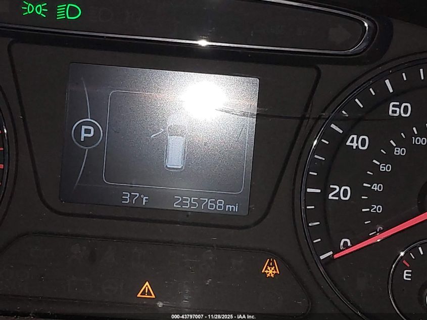 2016 Kia Sorento 3.3L Lx VIN: 5XYPGDA53GG038743 Lot: 43797007