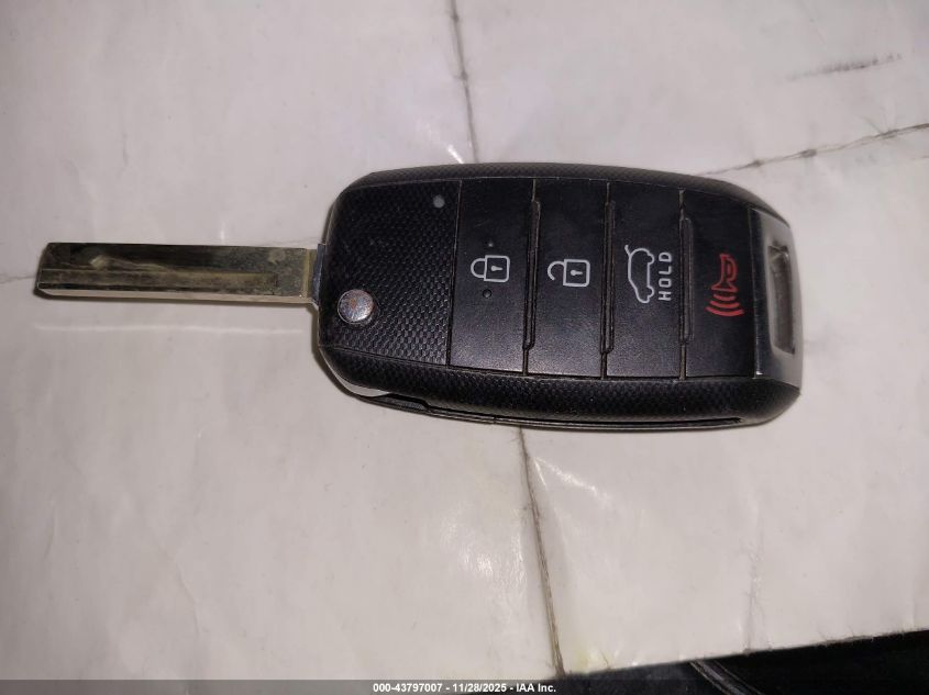 2016 Kia Sorento 3.3L Lx VIN: 5XYPGDA53GG038743 Lot: 43797007