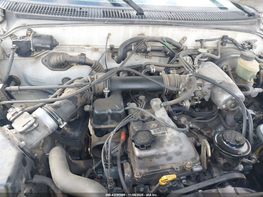 1999 Toyota Tacoma VIN: 4TAWM72NXXZ426411 Lot: 43797009