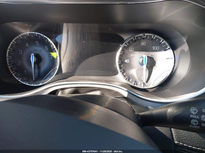 2020 Chrysler Pacifica Limited VIN: 2C4RC1GG2LR109058 Lot: 43797041