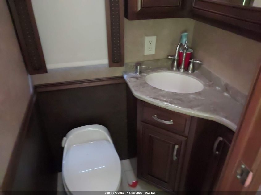 2014 Spartan Motors Motorhome 4Vz VIN: 4VZBU1D91EC077525 Lot: 43797060