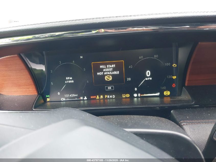 2018 Lincoln Navigator L Reserve VIN: 5LMJJ3LT0JEL21333 Lot: 43797109