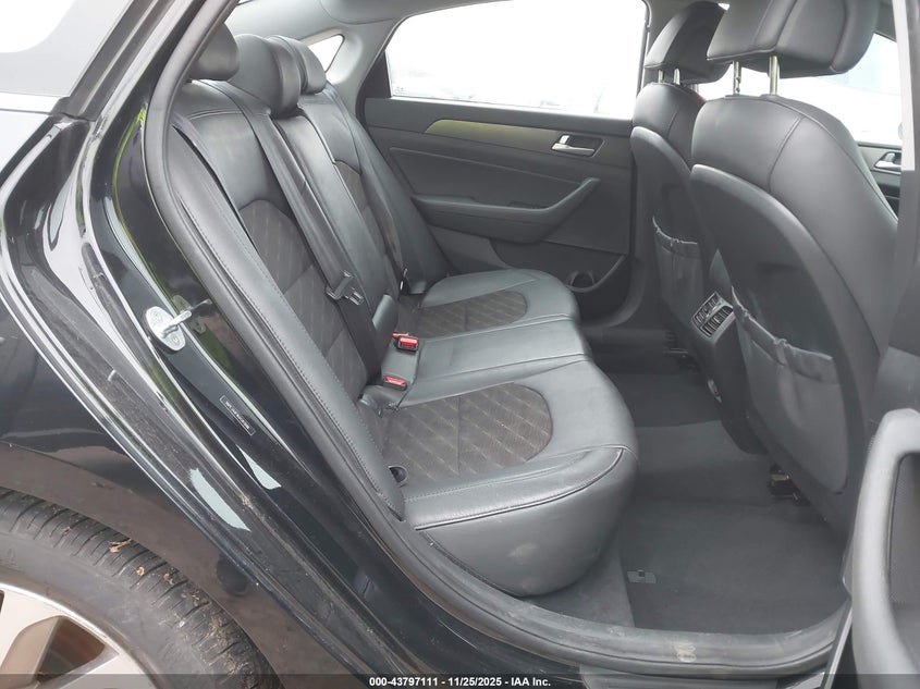 2016 Hyundai Sonata Sport VIN: 5NPE34AF8GH261686 Lot: 43797111