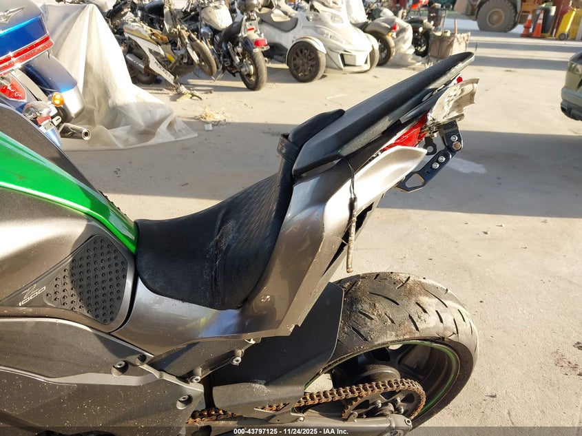 2014 Kawasaki Zr1000 G VIN: JKAZRCG19EA000023 Lot: 43797125