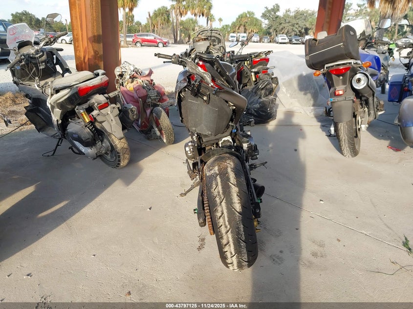 2014 Kawasaki Zr1000 G VIN: JKAZRCG19EA000023 Lot: 43797125