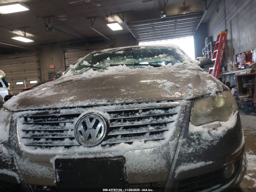 2007 Volkswagen Passat 3.6 VIN: WVWCU73CX7E013626 Lot: 43797138