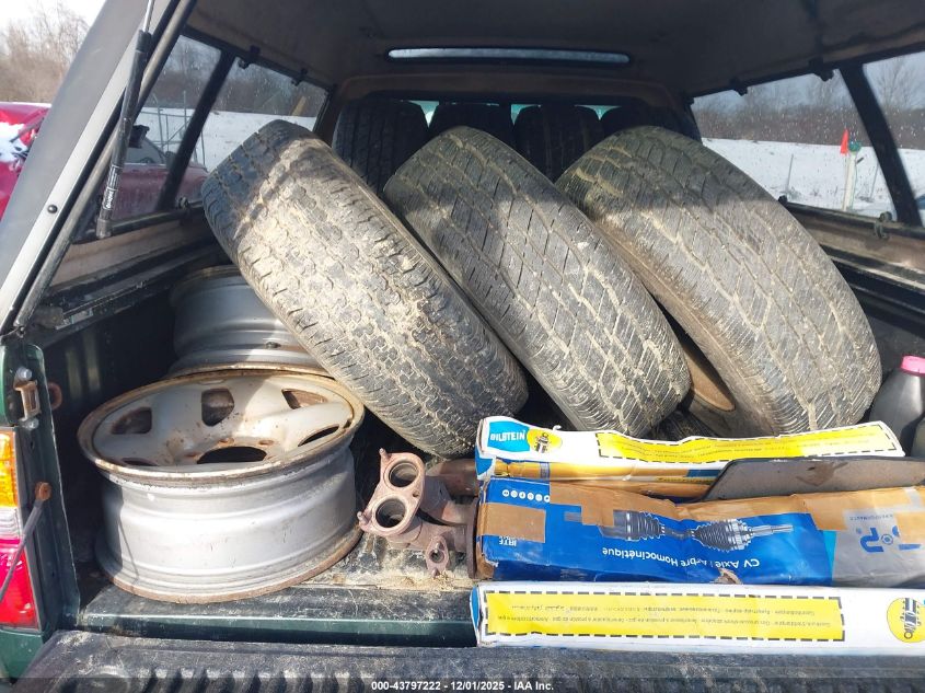 2002 Toyota Tacoma VIN: 5TEPM62N02Z081728 Lot: 43797222