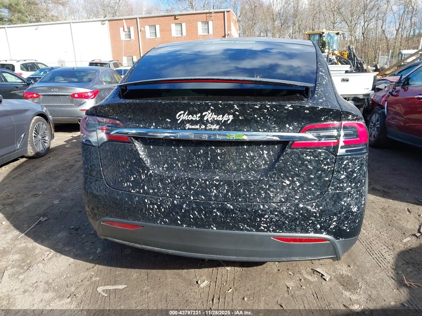 2020 Tesla Model X Long Range Dual Motor All-Wheel Drive/Long Range Plus Dual Motor All-Wheel Drive VIN: 5YJXCDE2XLF239455 Lot: 43797231