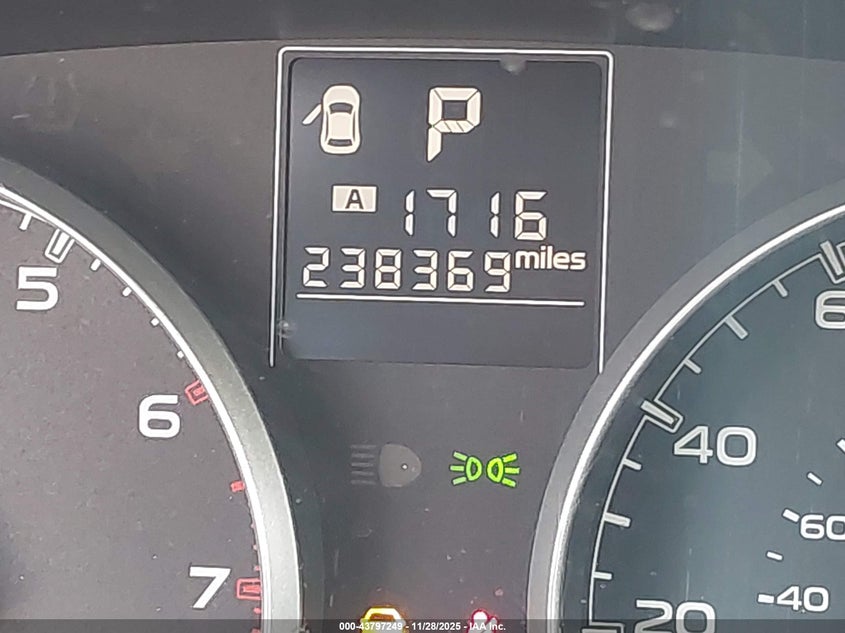 2014 Subaru Outback 2.5I Premium VIN: 4S4BRCDC1E3233472 Lot: 43797249