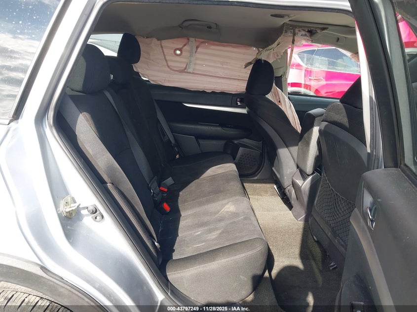 2014 Subaru Outback 2.5I Premium VIN: 4S4BRCDC1E3233472 Lot: 43797249