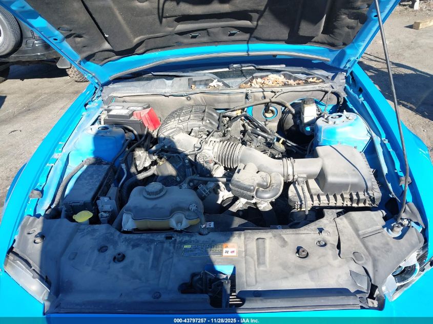 2013 Ford Mustang V6 VIN: 1ZVBP8AM2D5263214 Lot: 43797257