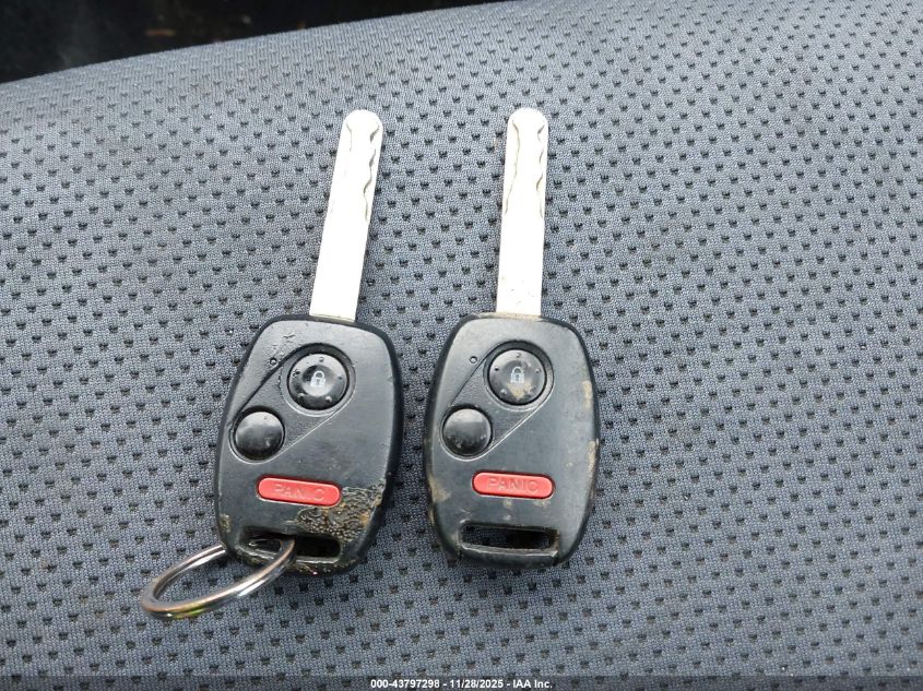 2008 Honda Fit Sport VIN: JHMGD386X8S013639 Lot: 43797298