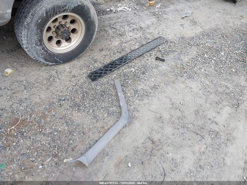 1996 Ford F250 VIN: 1FTHF25H3TLB90617 Lot: 43797313