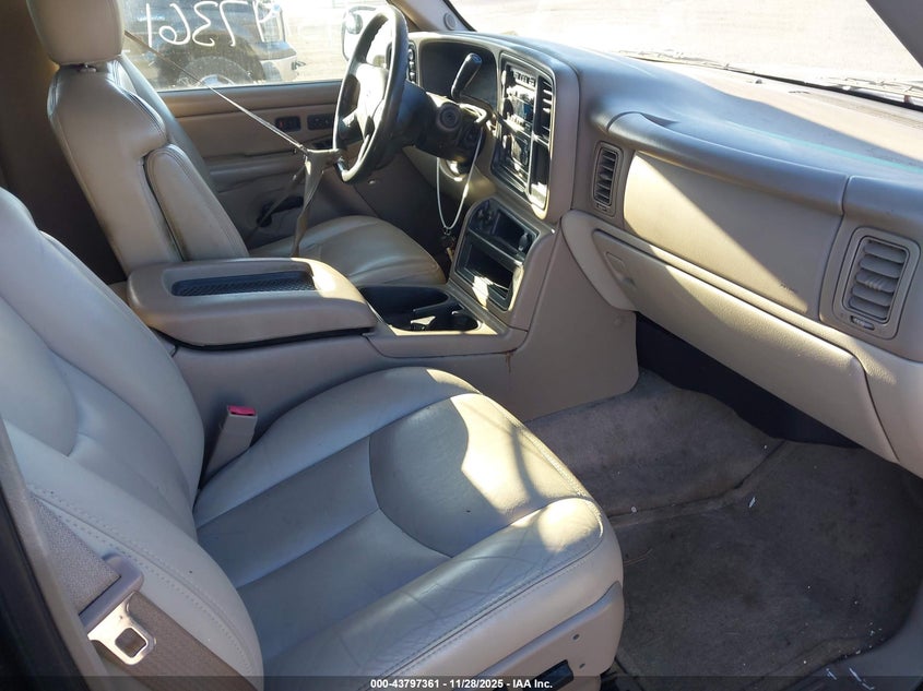 1GNEK13Z34J245933 2004 CHEVROLET TAHOE photo no. 5