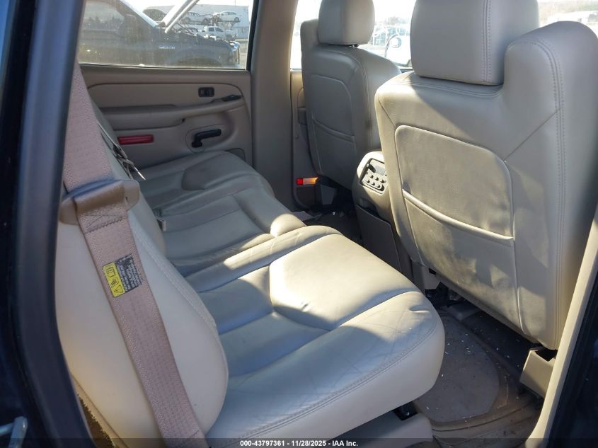 2004 Chevrolet Tahoe Lt VIN: 1GNEK13Z34J245933 Lot: 43797361