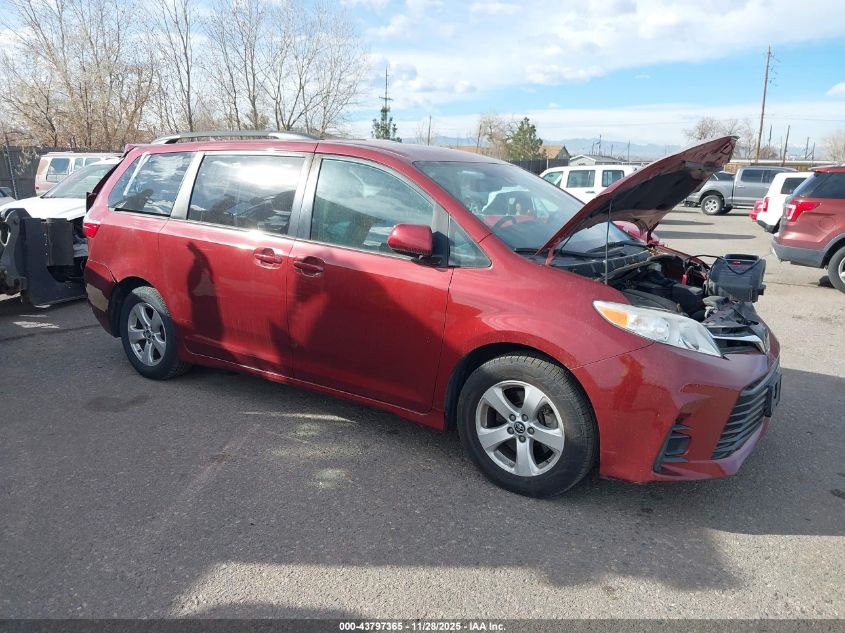 TOYOTA SIENNA LE