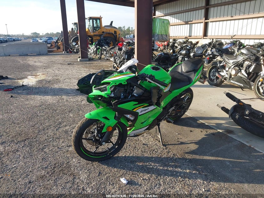 VIN ML5EXGH1XSDA62165 2025 KAWASAKI EX500 H