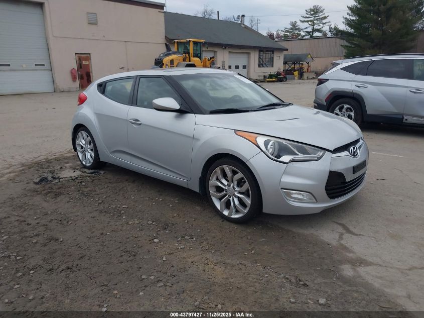 HYUNDAI VELOSTER BASE W/BLACK