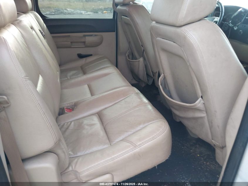 2008 Chevrolet Silverado 3500Hd Lt2 VIN: 1GCHK33618F214731 Lot: 43797474