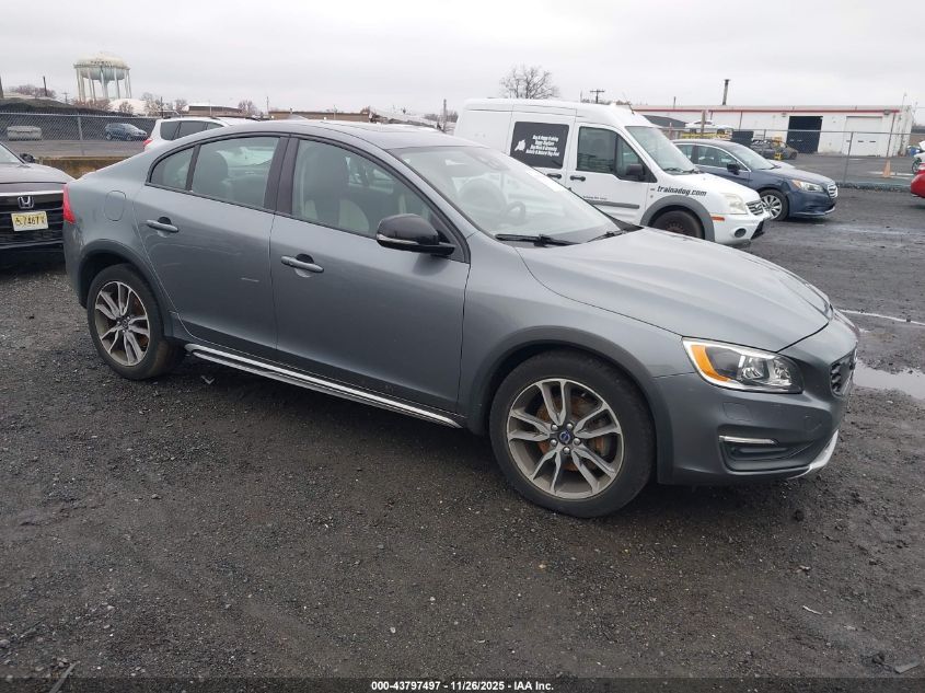 VOLVO S60 T5 PLATINUM