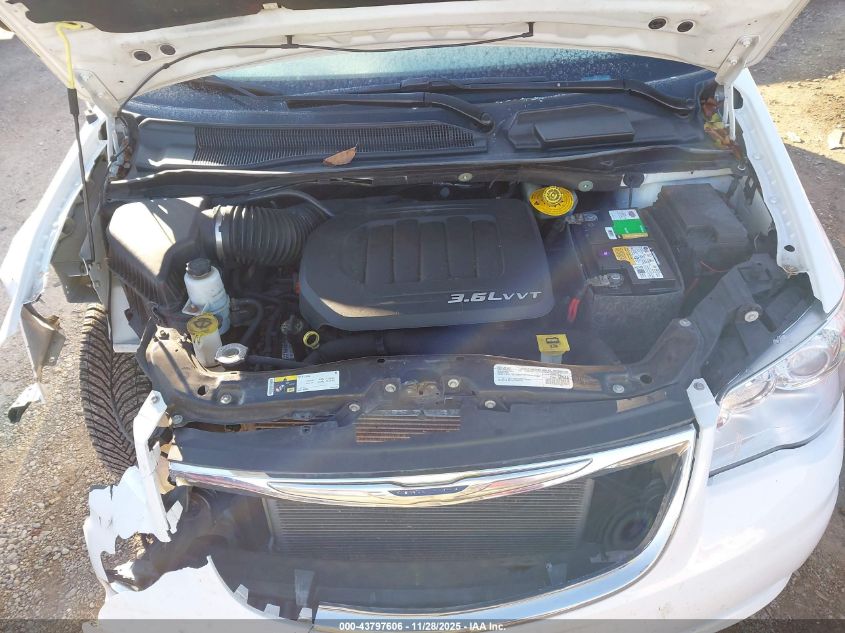 2016 Chrysler Town & Country Limited Platinum VIN: 2C4RC1GGXGR200150 Lot: 43797606