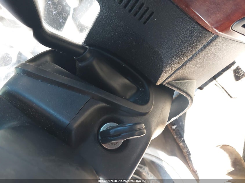 2011 Ford F-350 Lariat VIN: 1FT8W3BT2BEB93851 Lot: 43797668