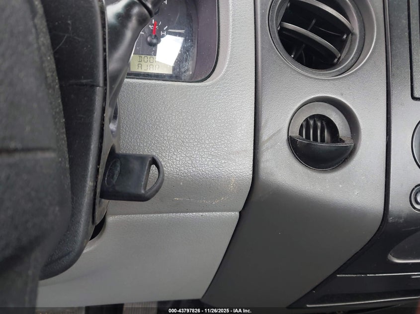 2005 Ford F-150 Stx/Xl/Xlt VIN: 1FTRF12255NB51355 Lot: 43797826