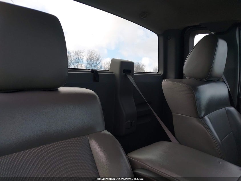 2005 Ford F-150 Stx/Xl/Xlt VIN: 1FTRF12255NB51355 Lot: 43797826