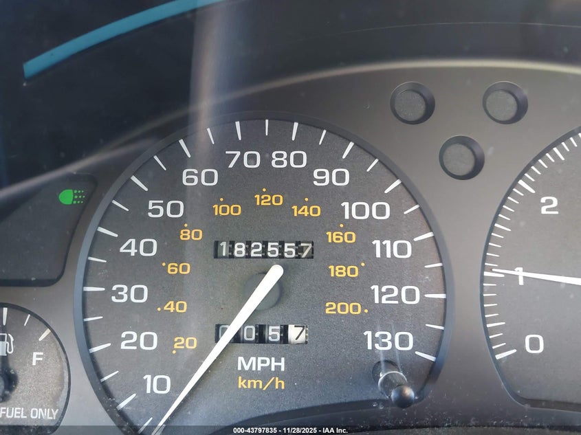 1997 Saturn Sw Sw2 VIN: 1G8ZK8273VZ335082 Lot: 43797835