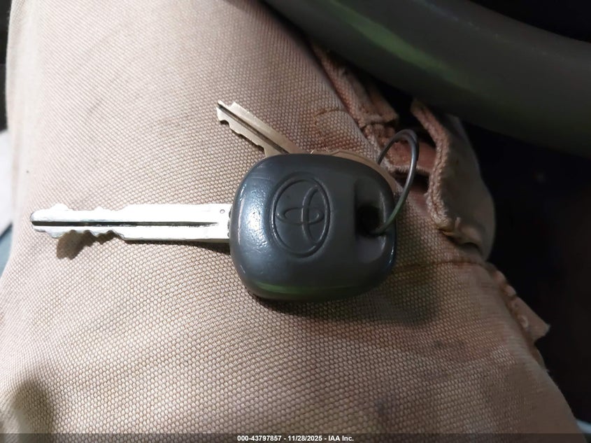 2008 Toyota Camry VIN: 4T1BE46K08U207563 Lot: 43797857