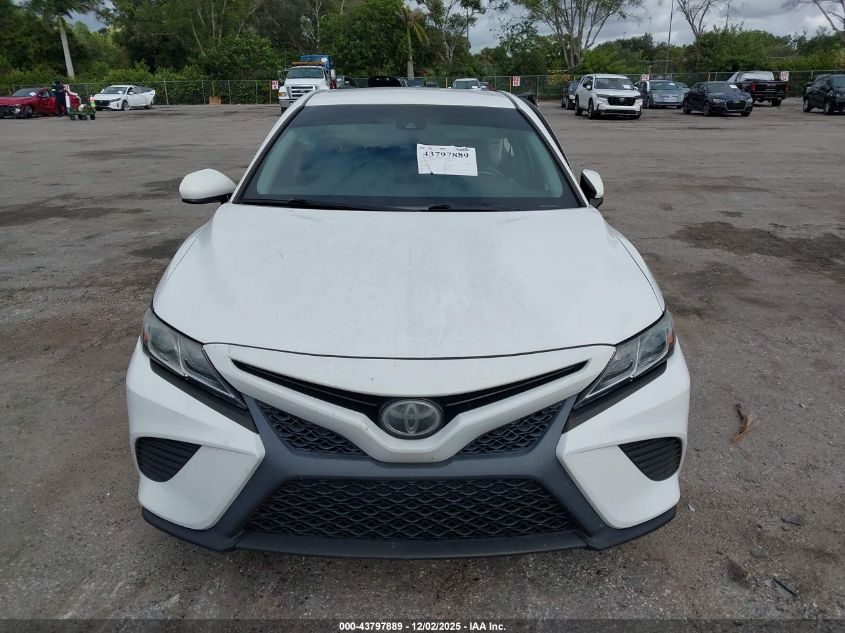 2018 Toyota Camry Se VIN: 4T1B11HK0JU667559 Lot: 43797889