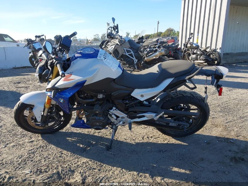 2023 BMW F 900 R VIN: WB10K1308P6G94634 Lot: 43797928
