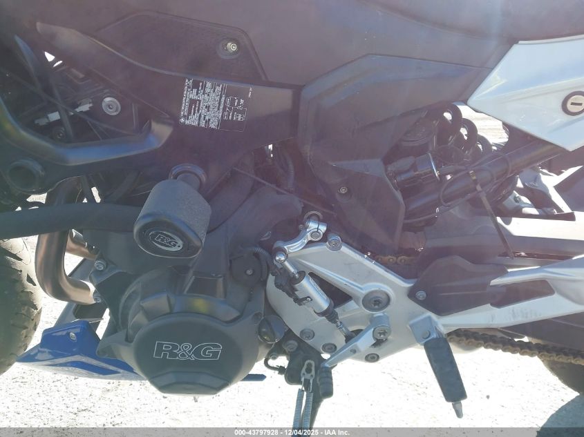 2023 BMW F 900 R VIN: WB10K1308P6G94634 Lot: 43797928