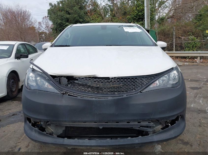 2020 Chrysler Voyager L VIN: 2C4RC1AG4LR105067 Lot: 43797934