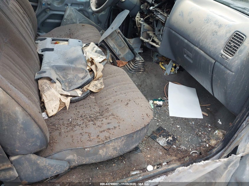 1996 Toyota Tacoma VIN: 4TANL42N7TZ156898 Lot: 43798007