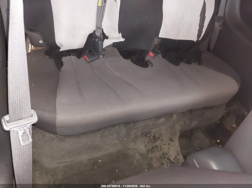 2005 Pontiac Sunfire VIN: 3G2JB12F55S104929 Lot: 43798016