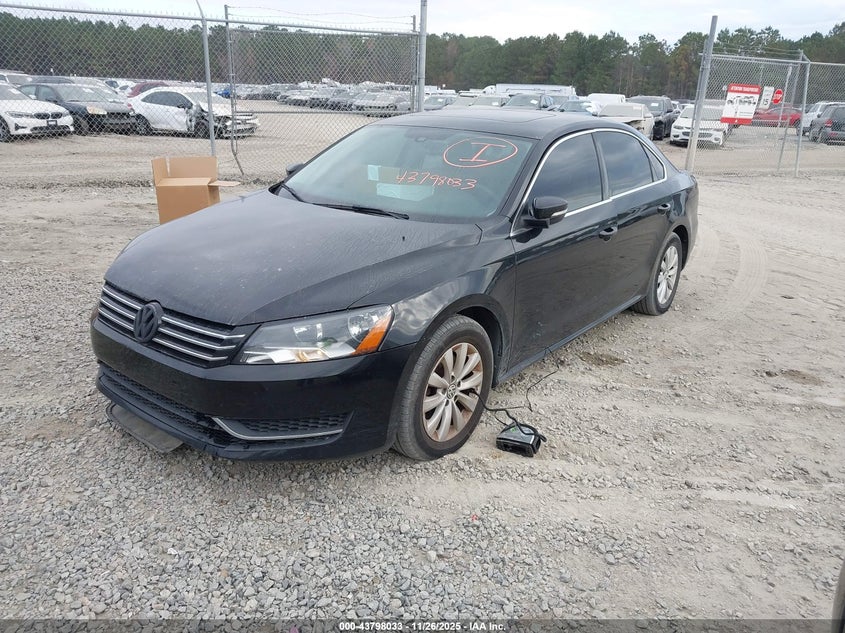 1VWBH7A38DC079857 2013 VOLKSWAGEN PASSAT photo no. 2