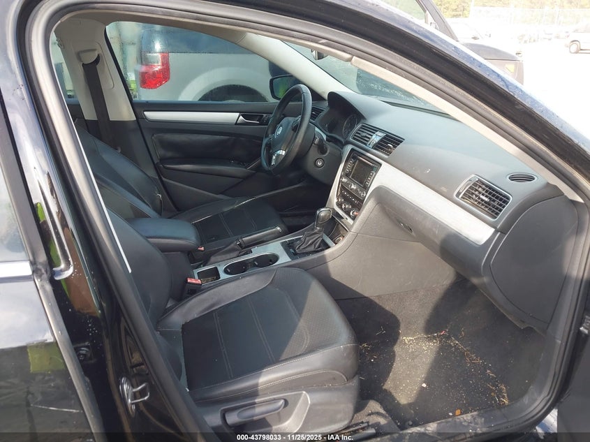1VWBH7A38DC079857 2013 VOLKSWAGEN PASSAT photo no. 5